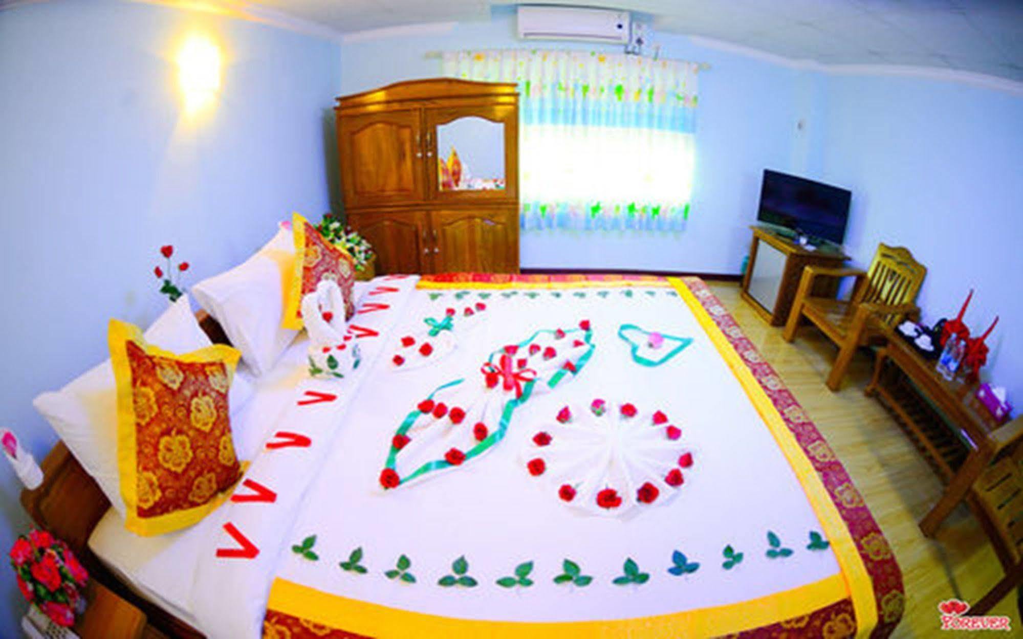 Vega Star Hotel Gyogon Zewnętrze zdjęcie
